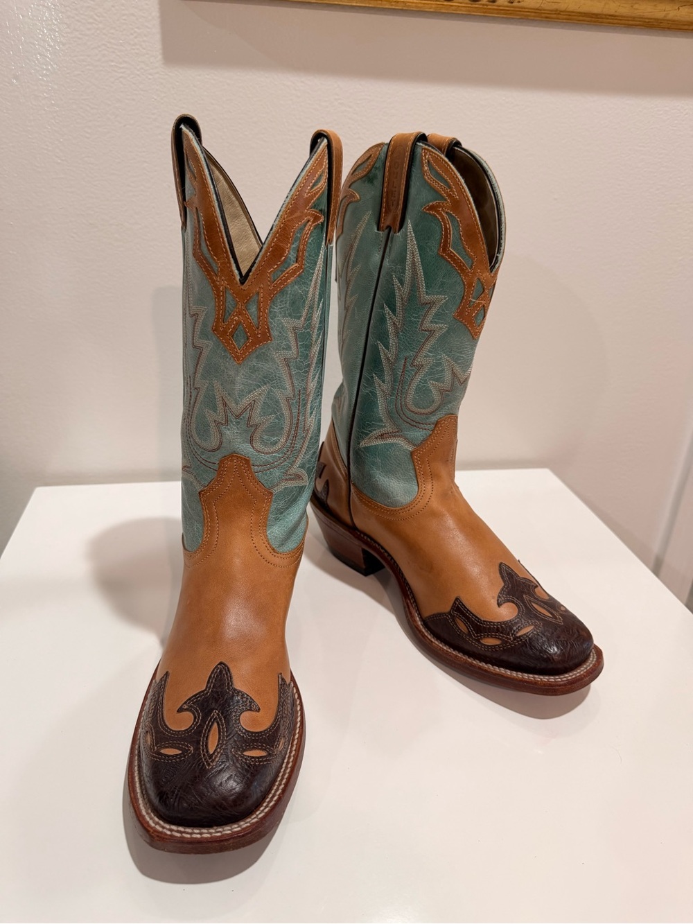 Boulet Women’s Two-Tone Western Cowboy Boots - Tan & Turquoise